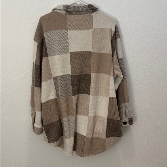 Maurices super plush longline shacket - Picture 4 of 4